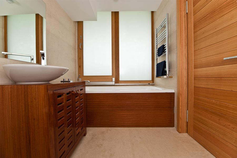 wooden bathroom furniture