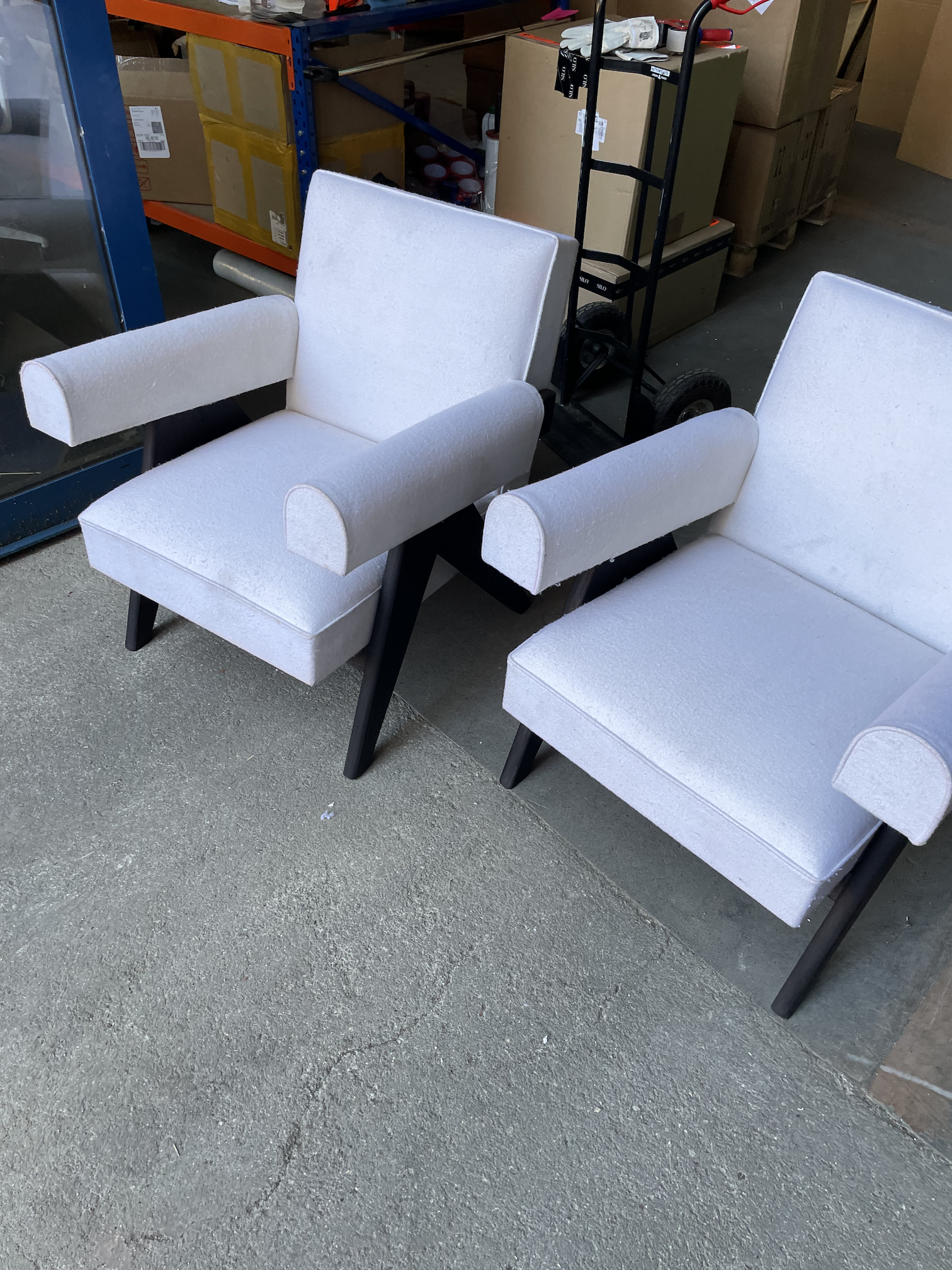 Dimo Chair / Advocate sofa