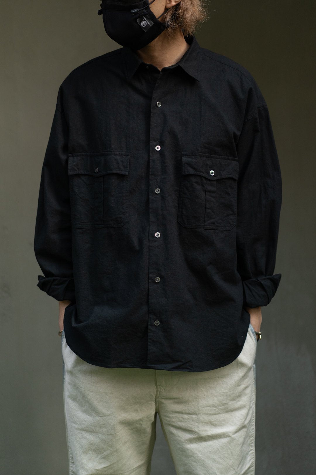 ROLL UP VINTAGE COTTON SHIRT -BLACK- – DAN