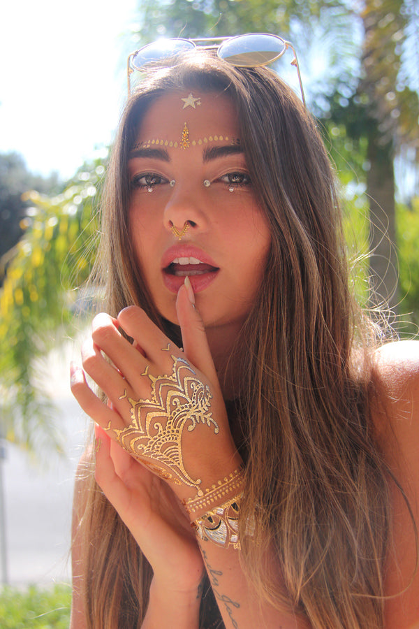 COCO GLO TATTS metallic flash tattoo glow in the dark gold bindi