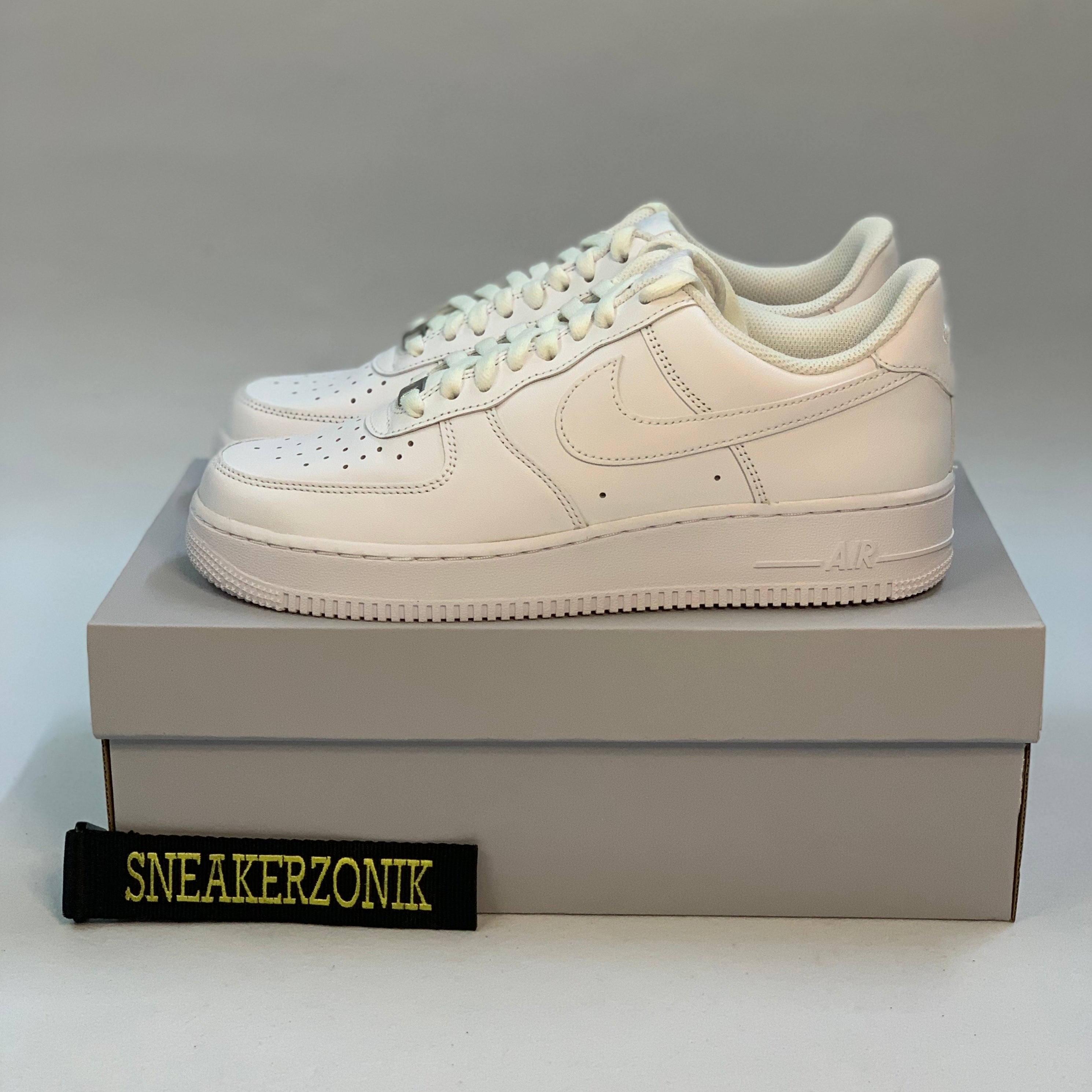 Nike Air Force 1 Triple White (Men) – sneakerzonik