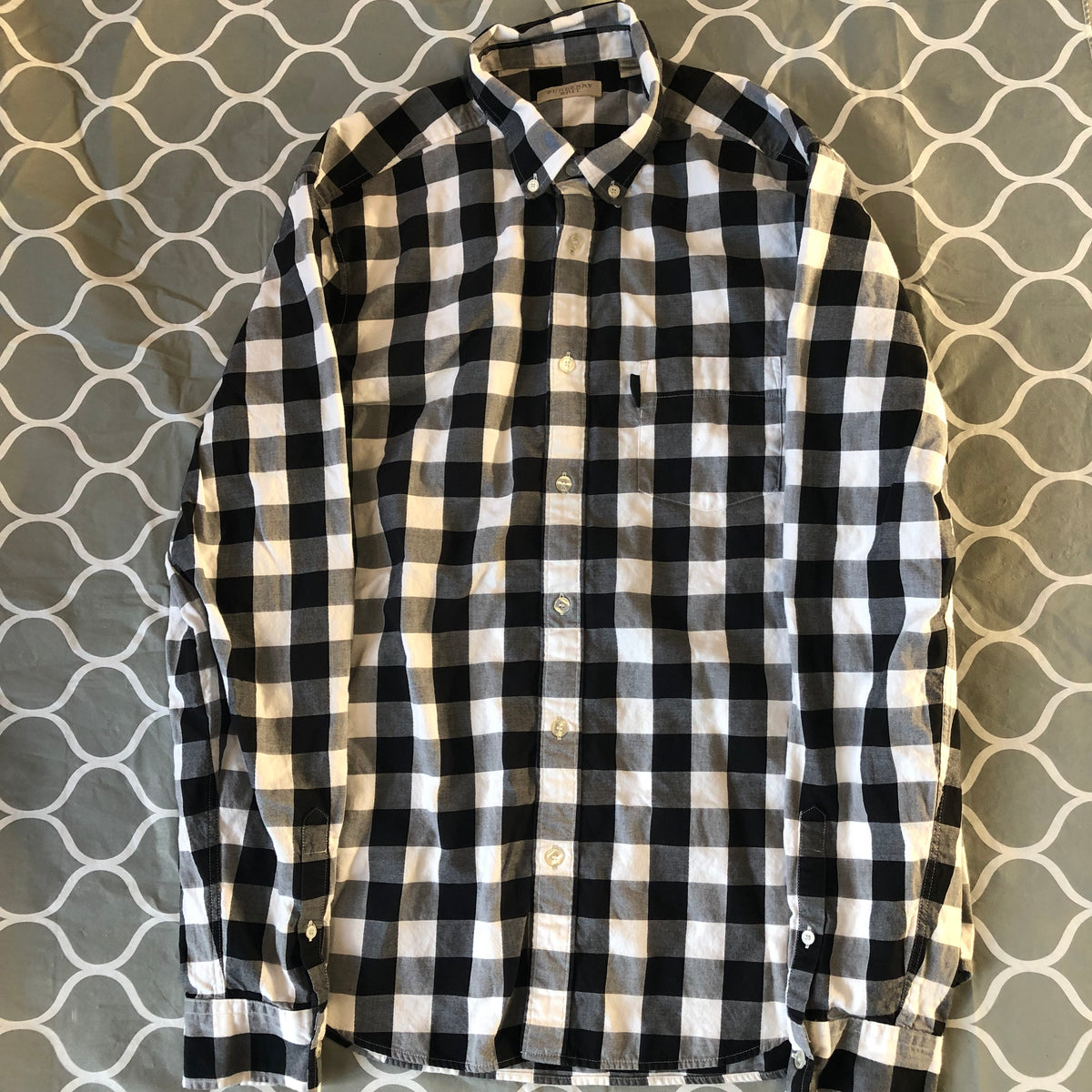 burberry black and white