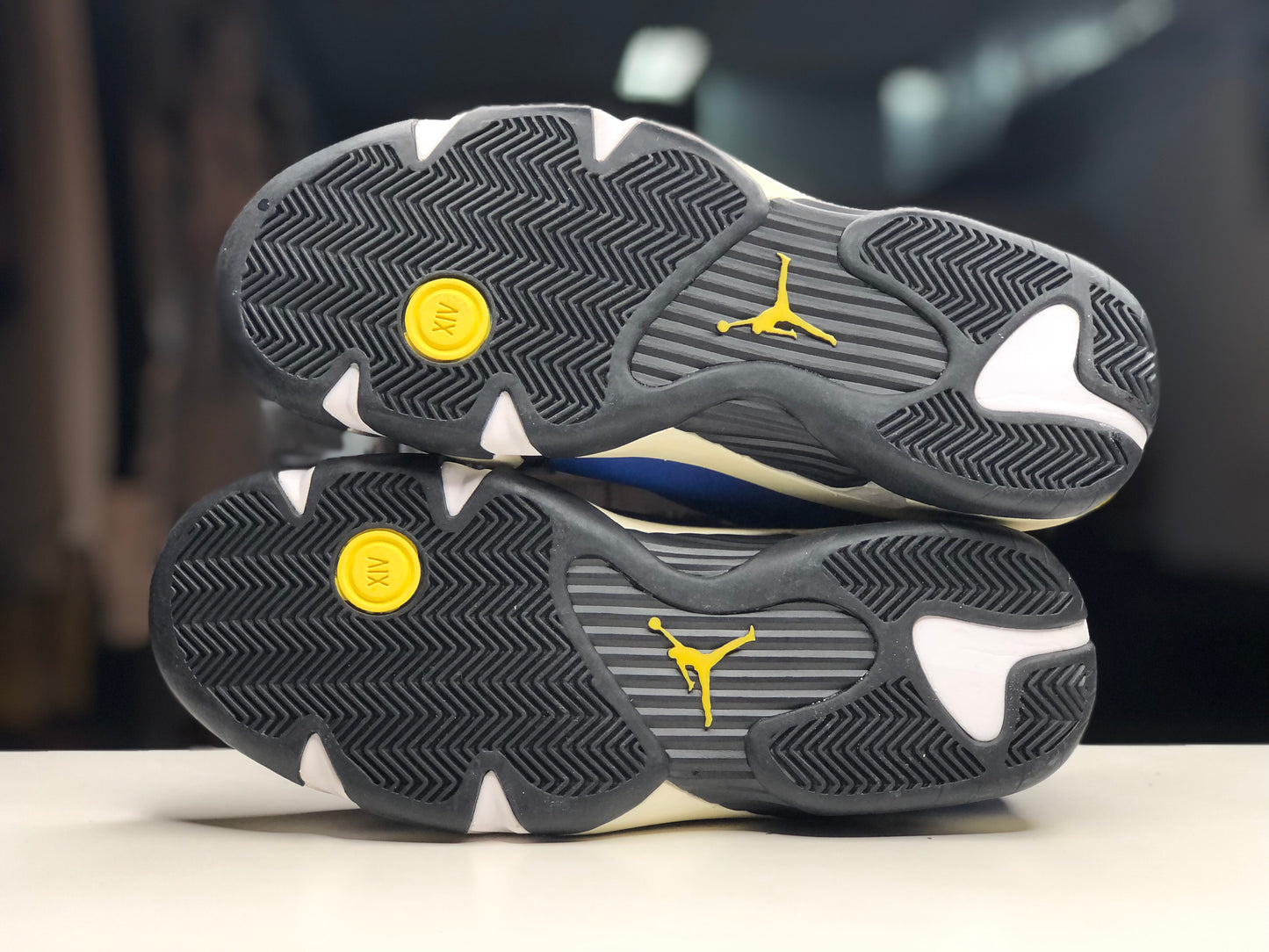 Jordan 14 Laney 2015 size 9.5