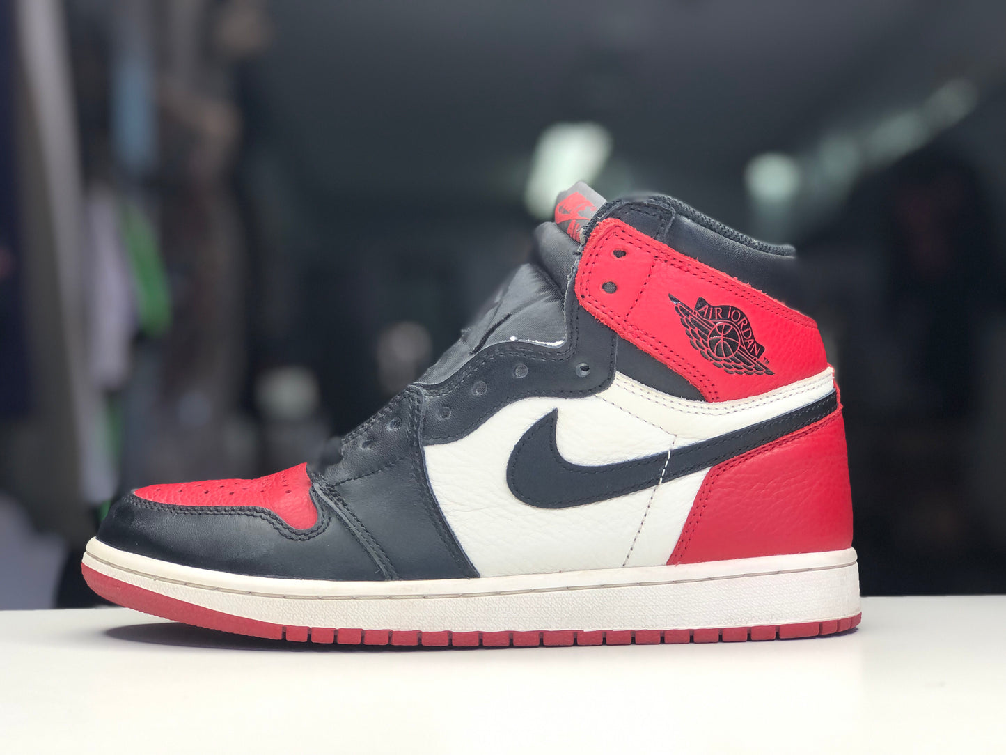 Jordan 1 Bred Toe size 8