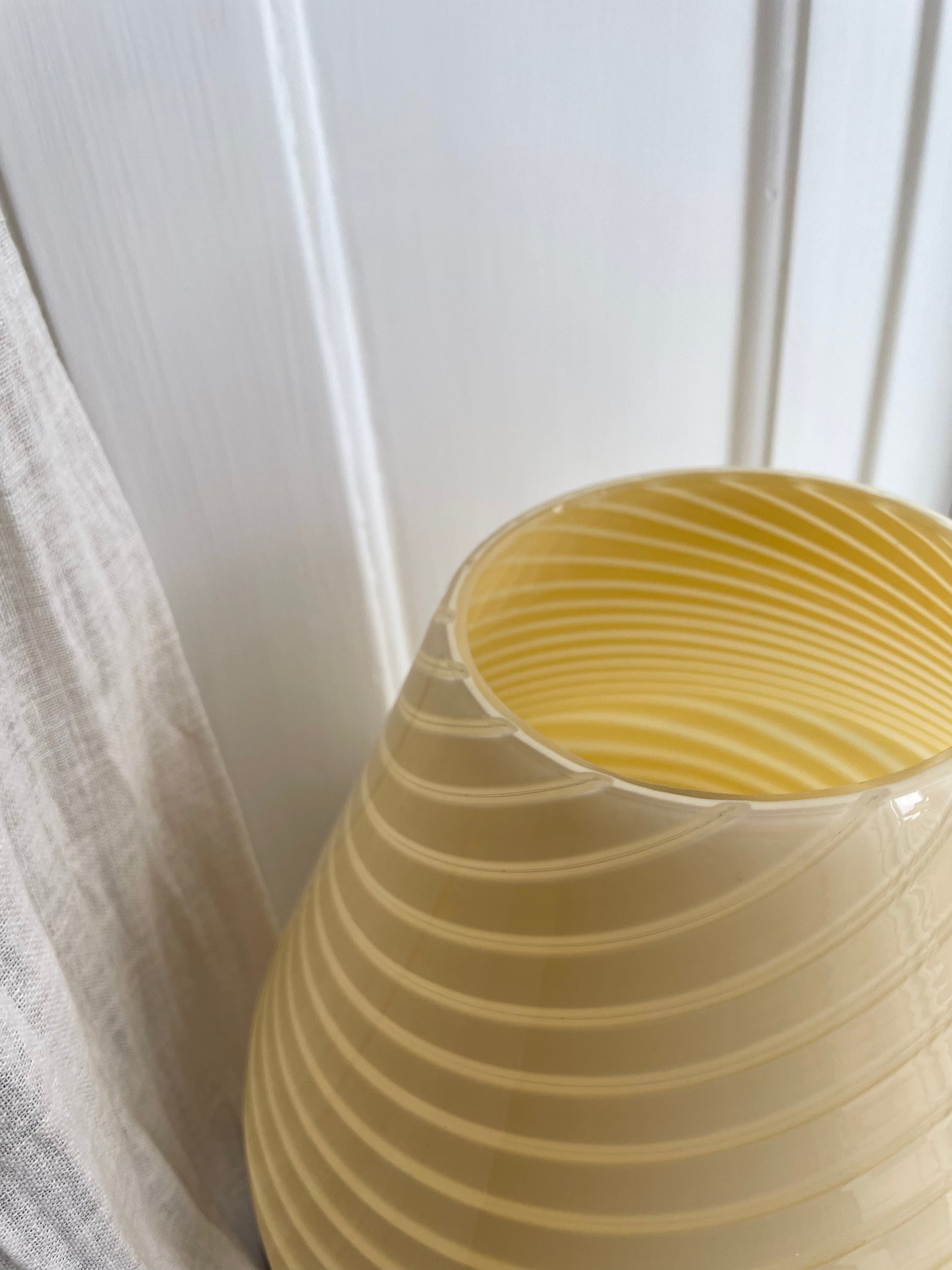 Gul vintage vetri Murano swirl mushroom