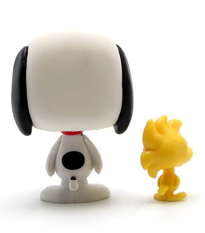 funko pop snoopy woodstock