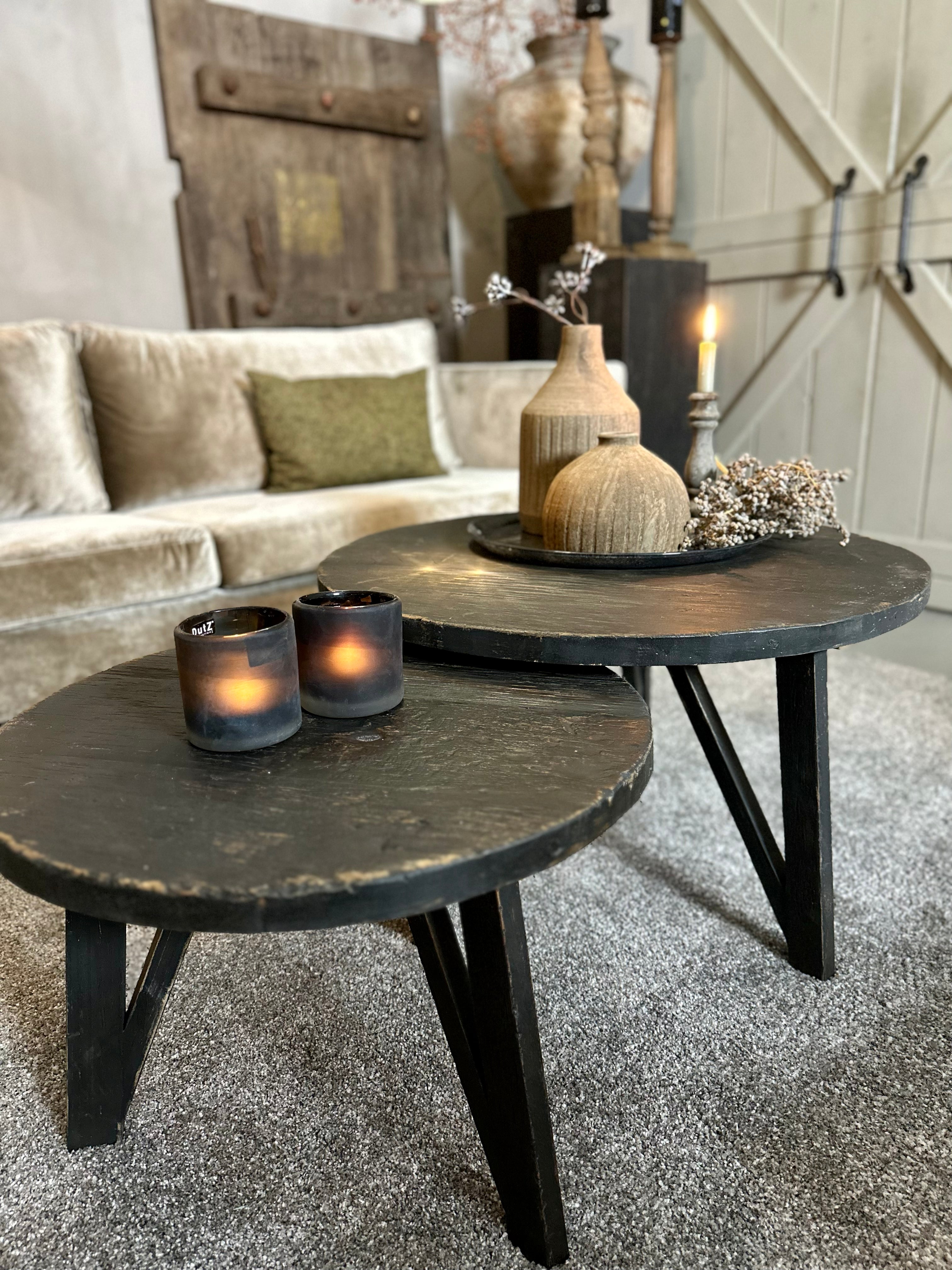 Geit Likeur Veilig Set van 2 ronde salontafels van zwart hout
