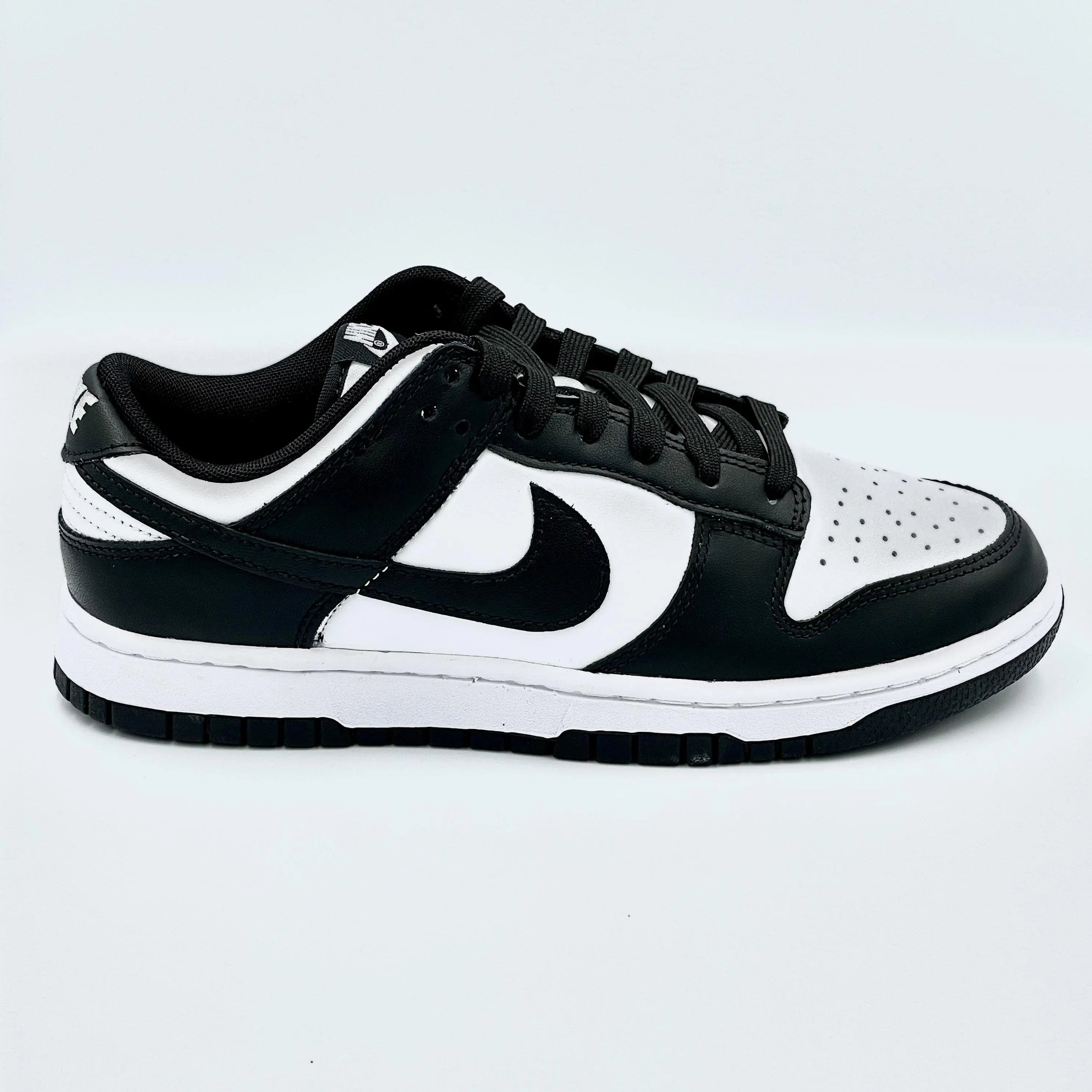 Black and white nike low