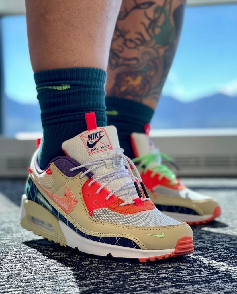 air max 90 mountaineering on feet