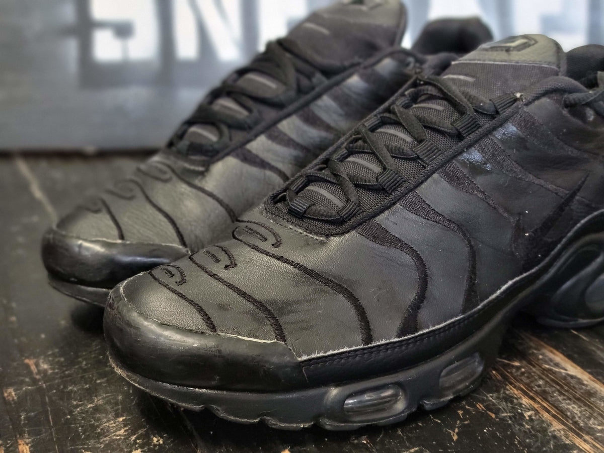 2019 Nike Air Max TN Black Leather Running Trainers AJ2029-001 Men 9 - SoldSneaker