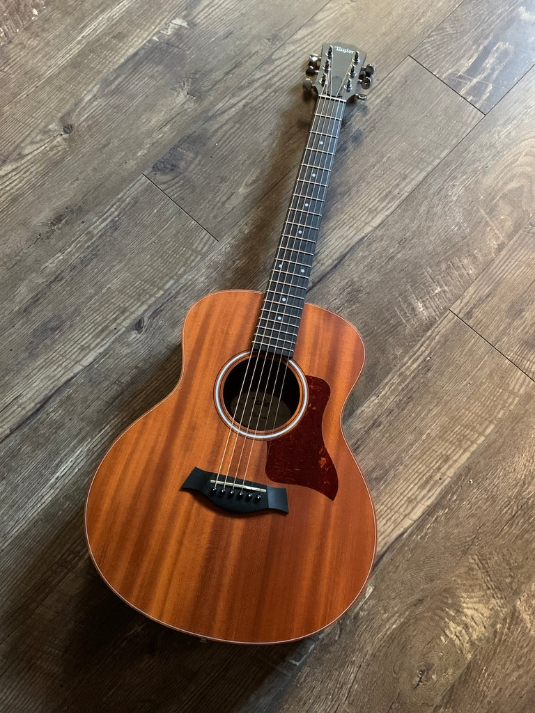 Taylor gs mini mahogany