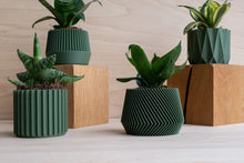 Load image into Gallery viewer, Oslo Origami Kobe Stockholm Green - Set of 4 planters
