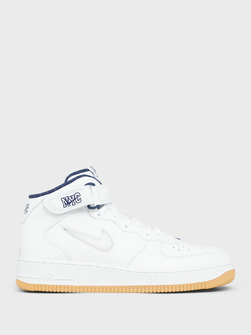 Nike - Air Force Mid Sneakers in White/White-Midnight Navy-Gum – stoy