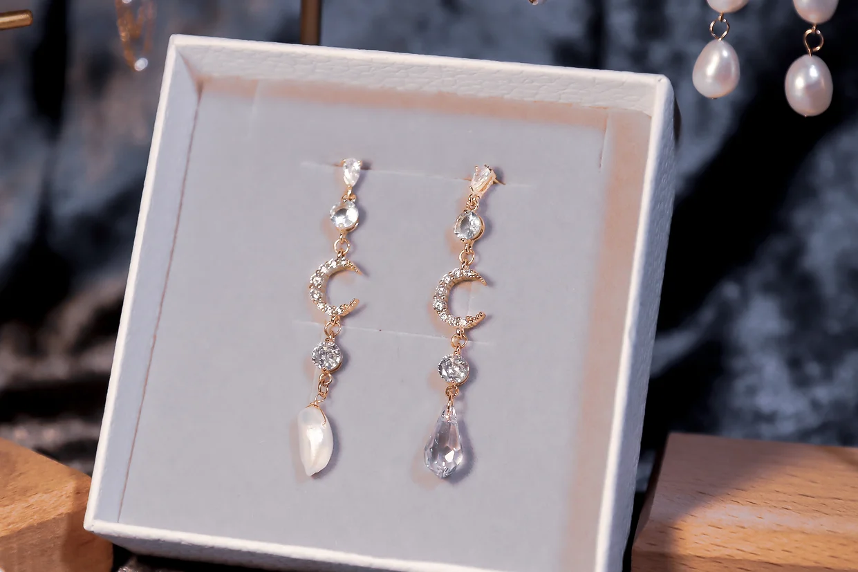Elliana Earrings