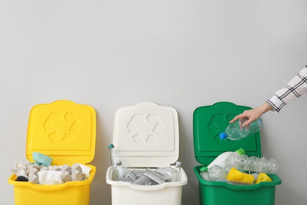 Tái Chế Rác Thải Nhựa: 10 Ý Tưởng & Mô Hình Bảo Vệ Môi Trường Độc Đáo