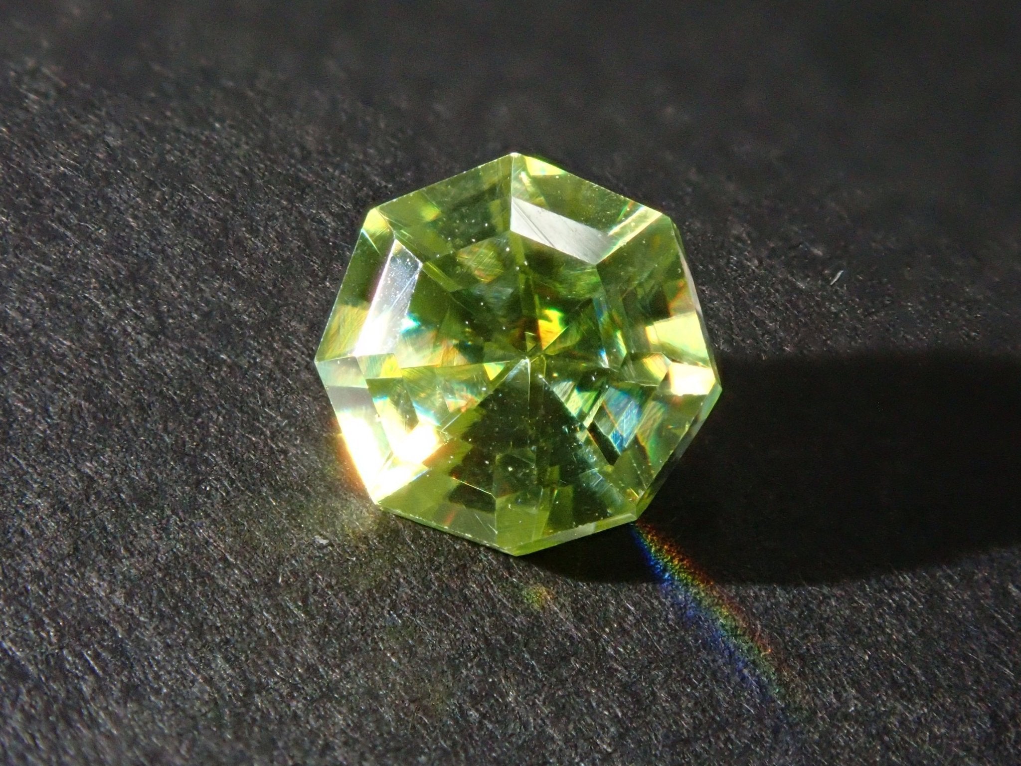 高品質天然ブラックオパール 0.745ct - 各種パーツ