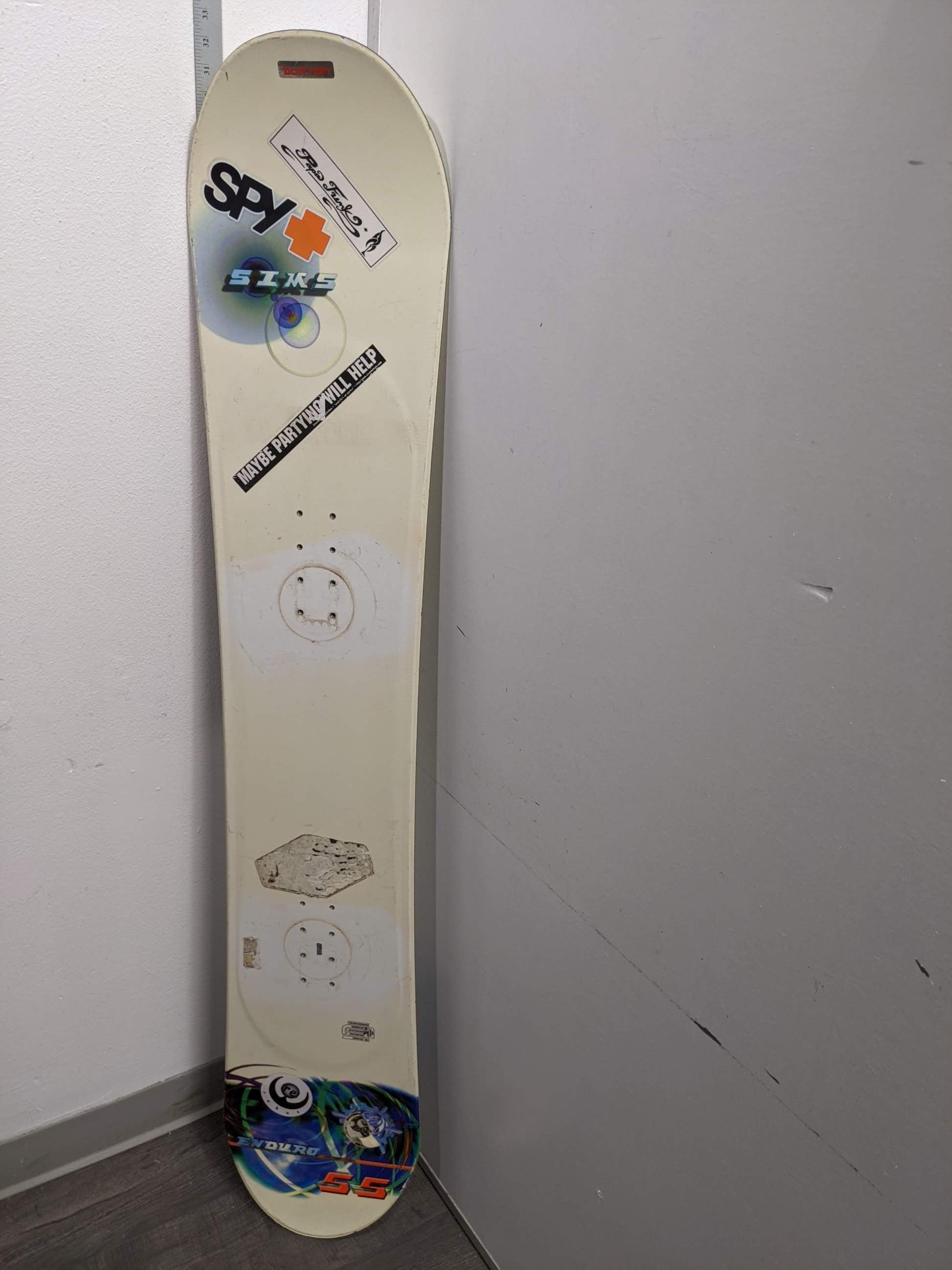 55 Snowboard (Deck Only) Size 155cm White Used – Sports
