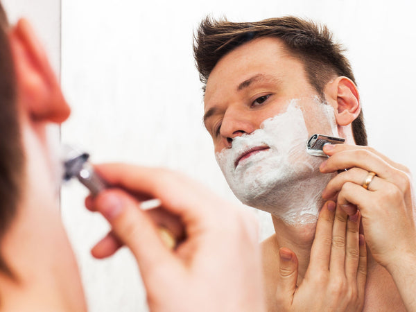 how to shave with a safety razor
