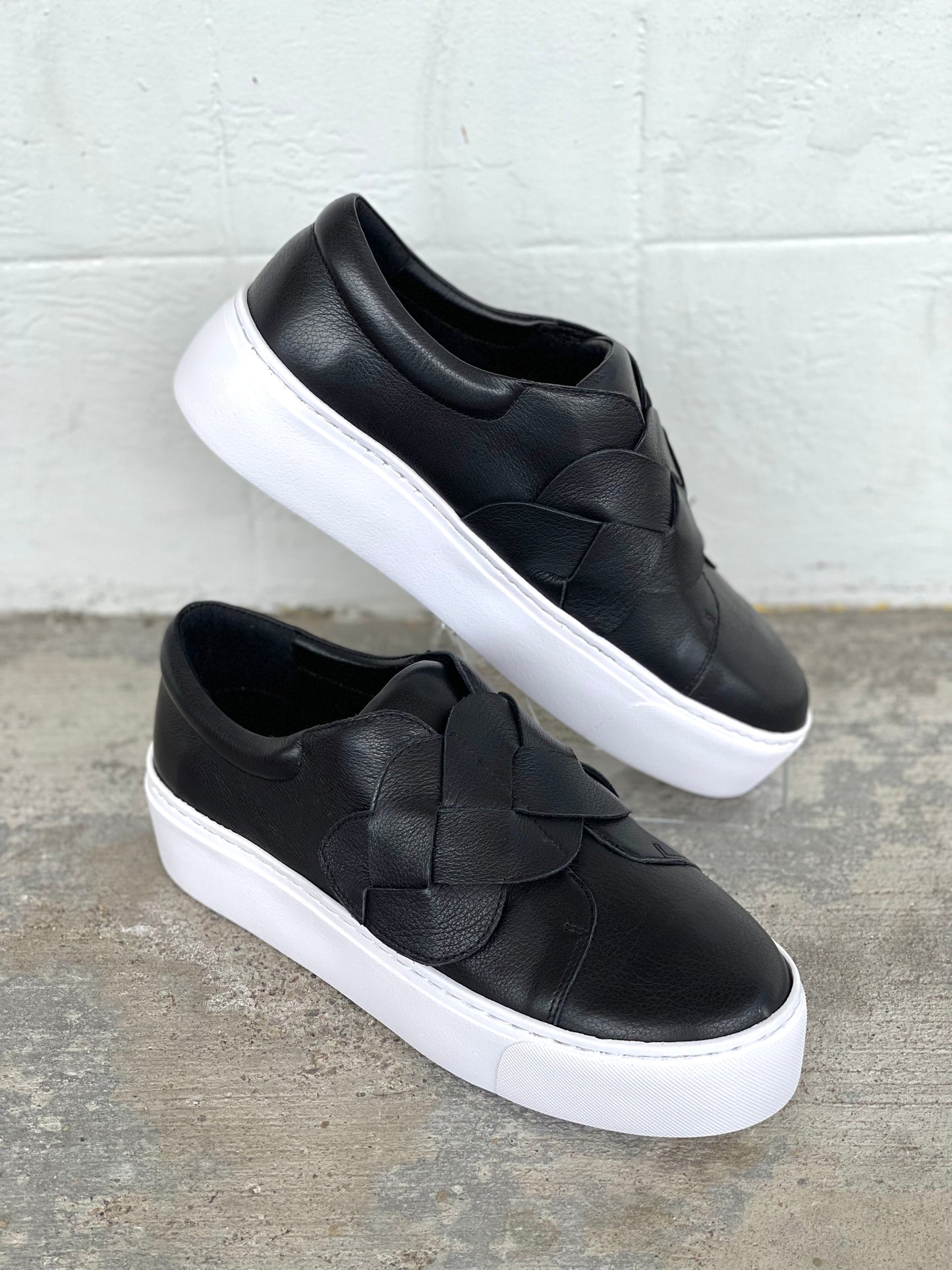 Mollini Christine Black Sneakers