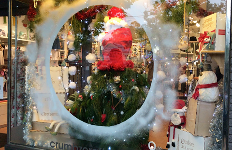 Crumbz Craft Christmas window 2017
