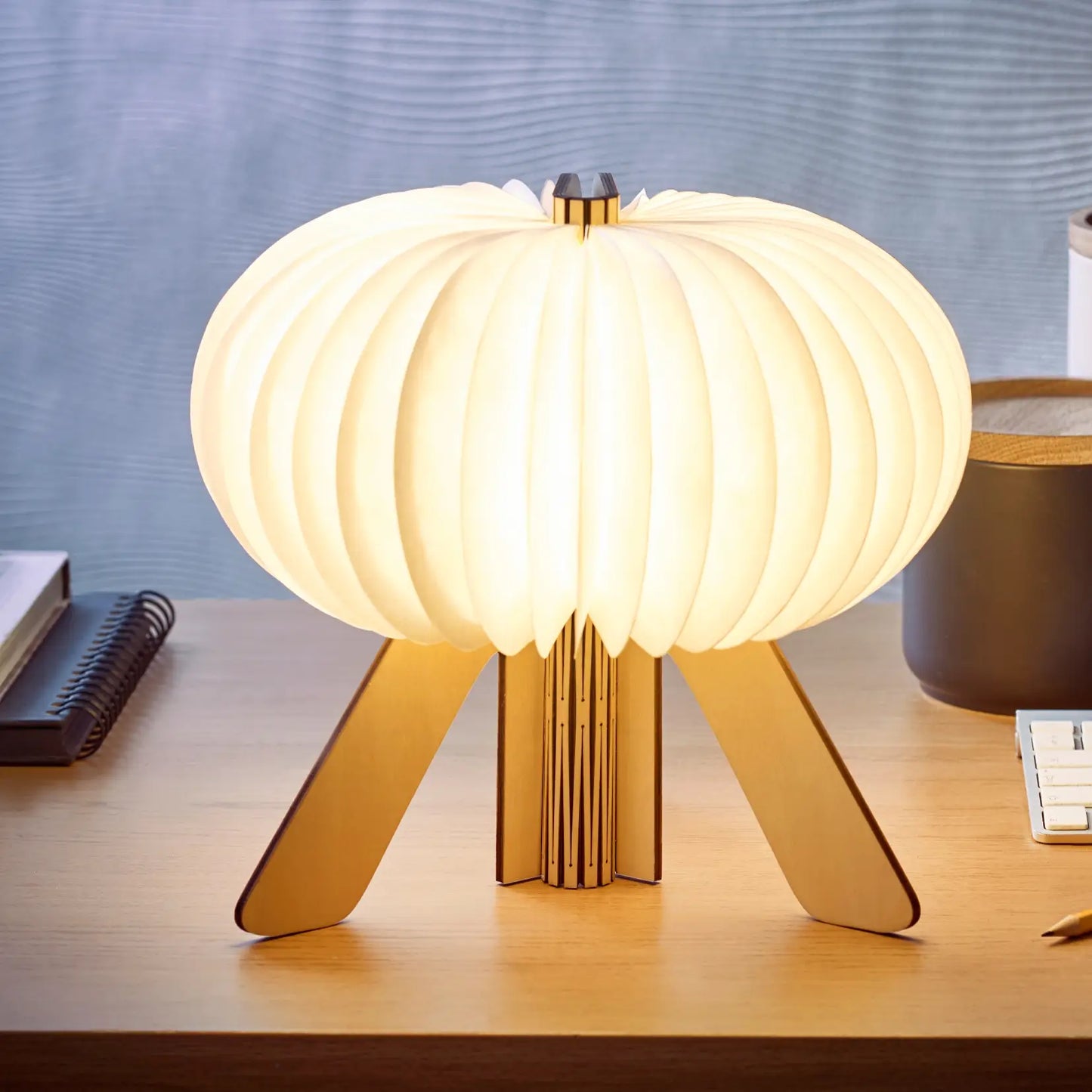 The R Space Lamp