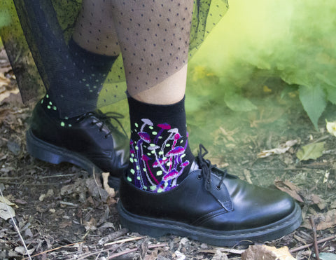 Bioluminescent spores sock from Ozone design's witches garden blog. Buy fun and fashionable mens and womens novelty, floral, and sheer socks.