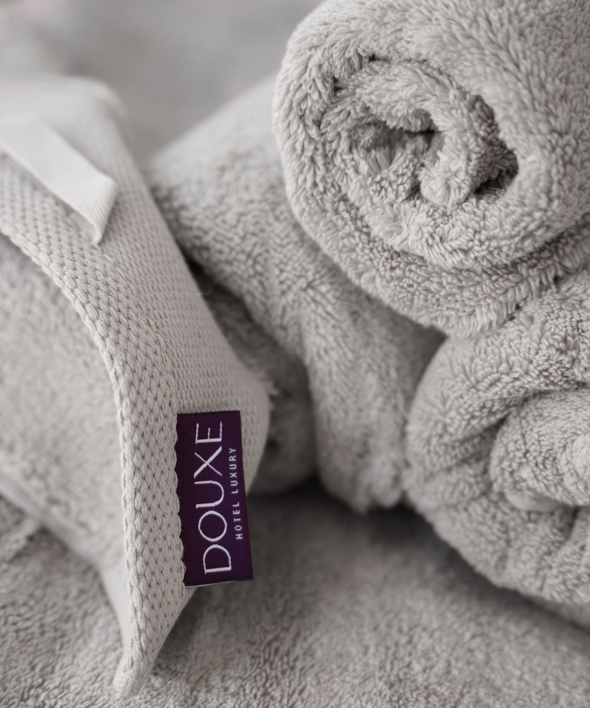 achtergrond Federaal Graag gedaan Handdoek Set Essential zero-twist katoen | Zilvergrijs | DOUXE | DOUXE  Hotel Luxury
