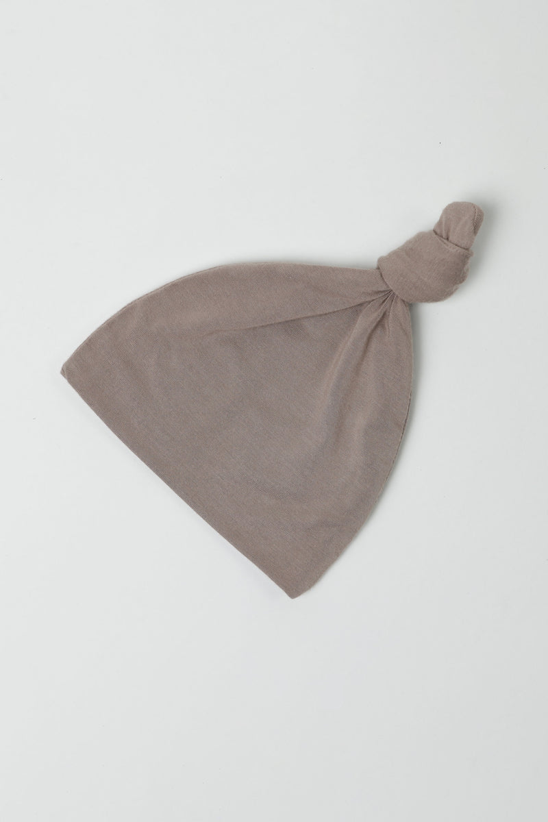 ARTHUR || TOP KNOT HAT || TAUPE GREY
