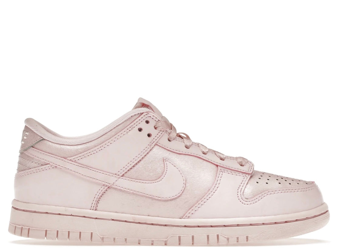 dunk low gs pink