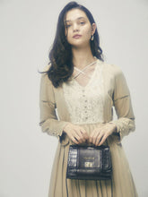 THE VEGAN BI LEATHER SHOULDER BAG