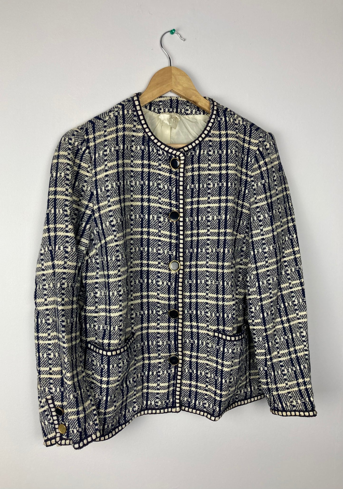veste femme mi-saison bleu et blanche à motifs