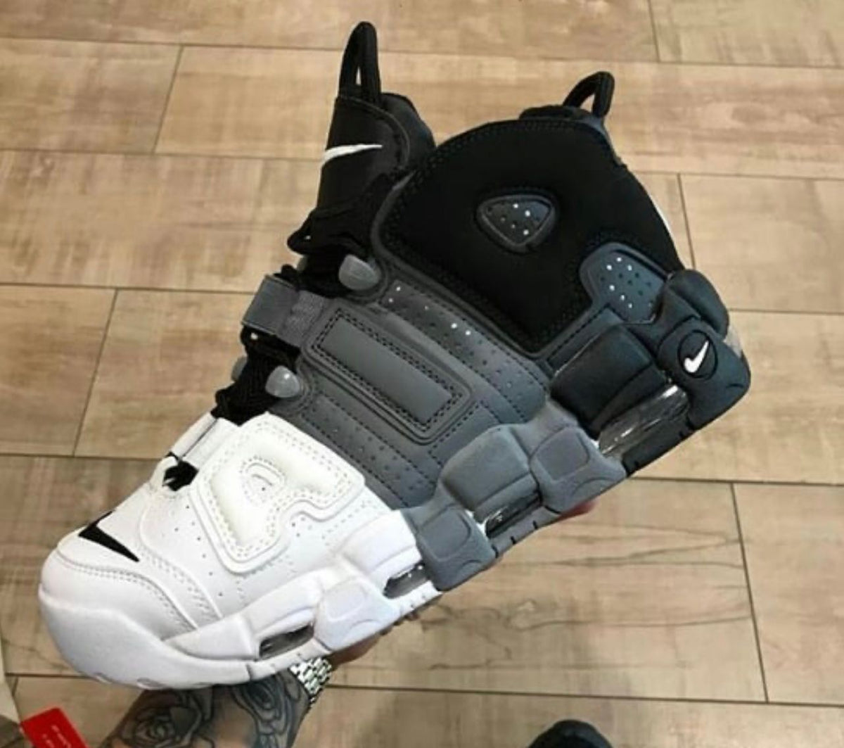 nike air uptempo first copy price