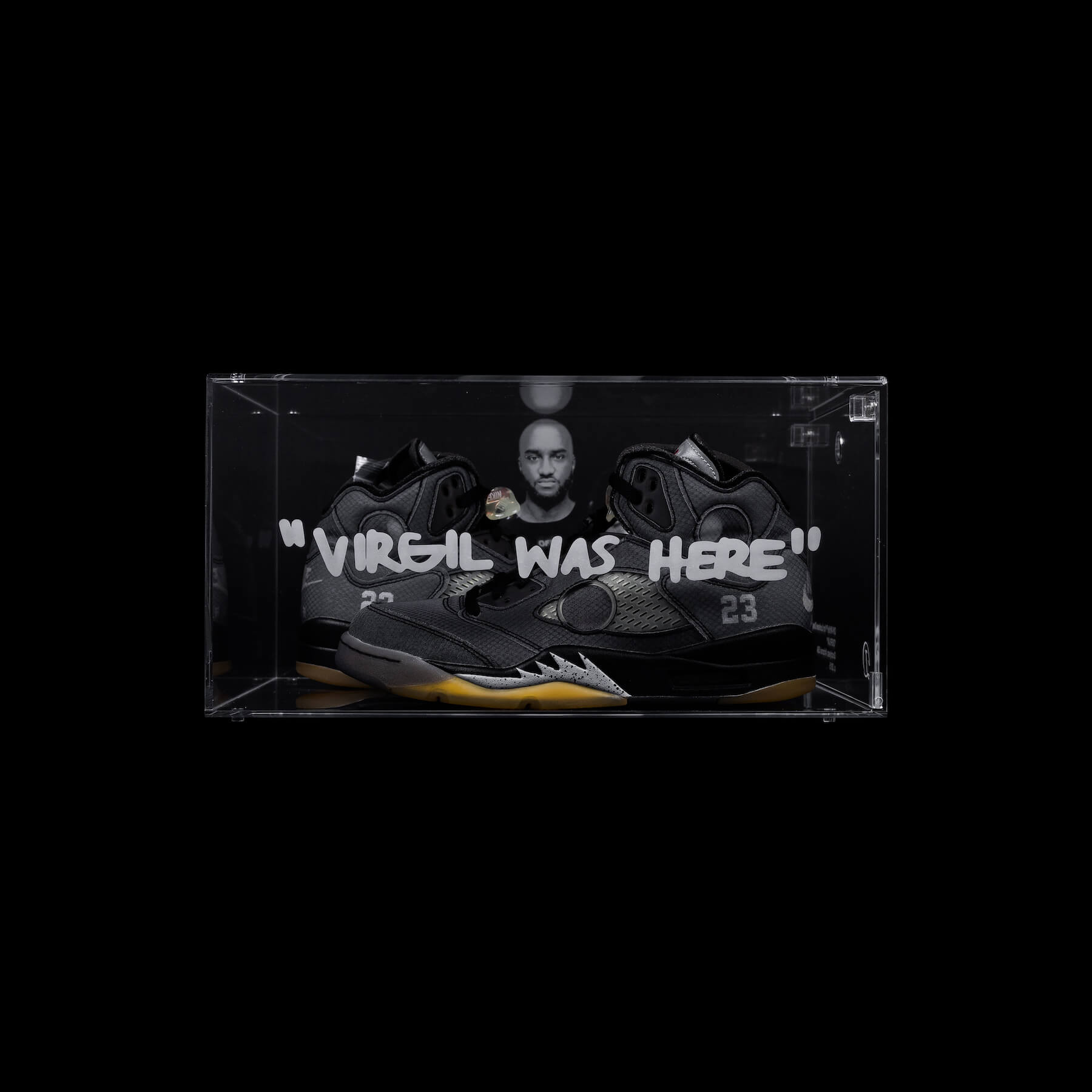 Kleren tyfoon bedrijf Limited Edition "Virgil Was Here" Acrylic Shoe Display Case