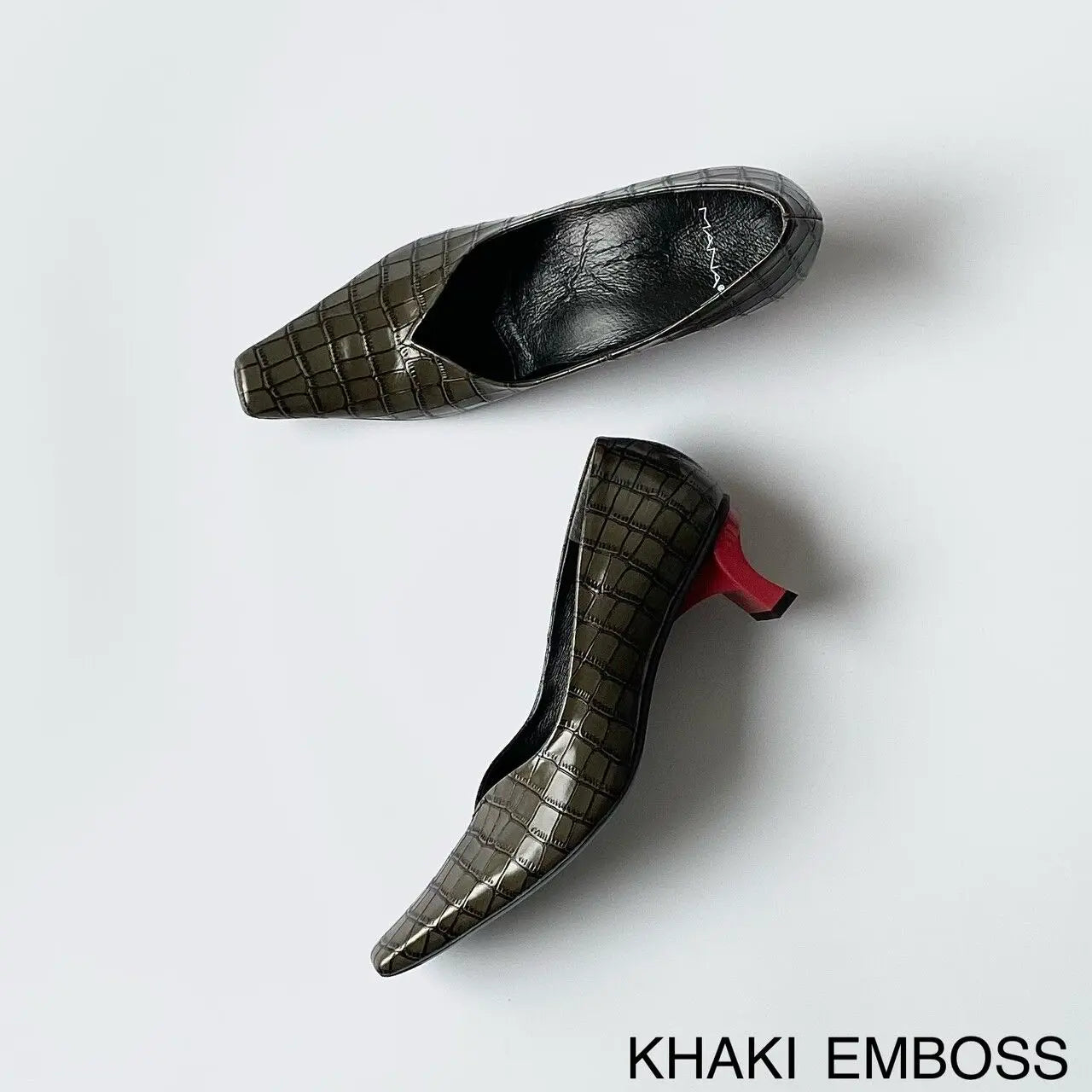 KHAKI EMBOSS / 35 (22.5cm)