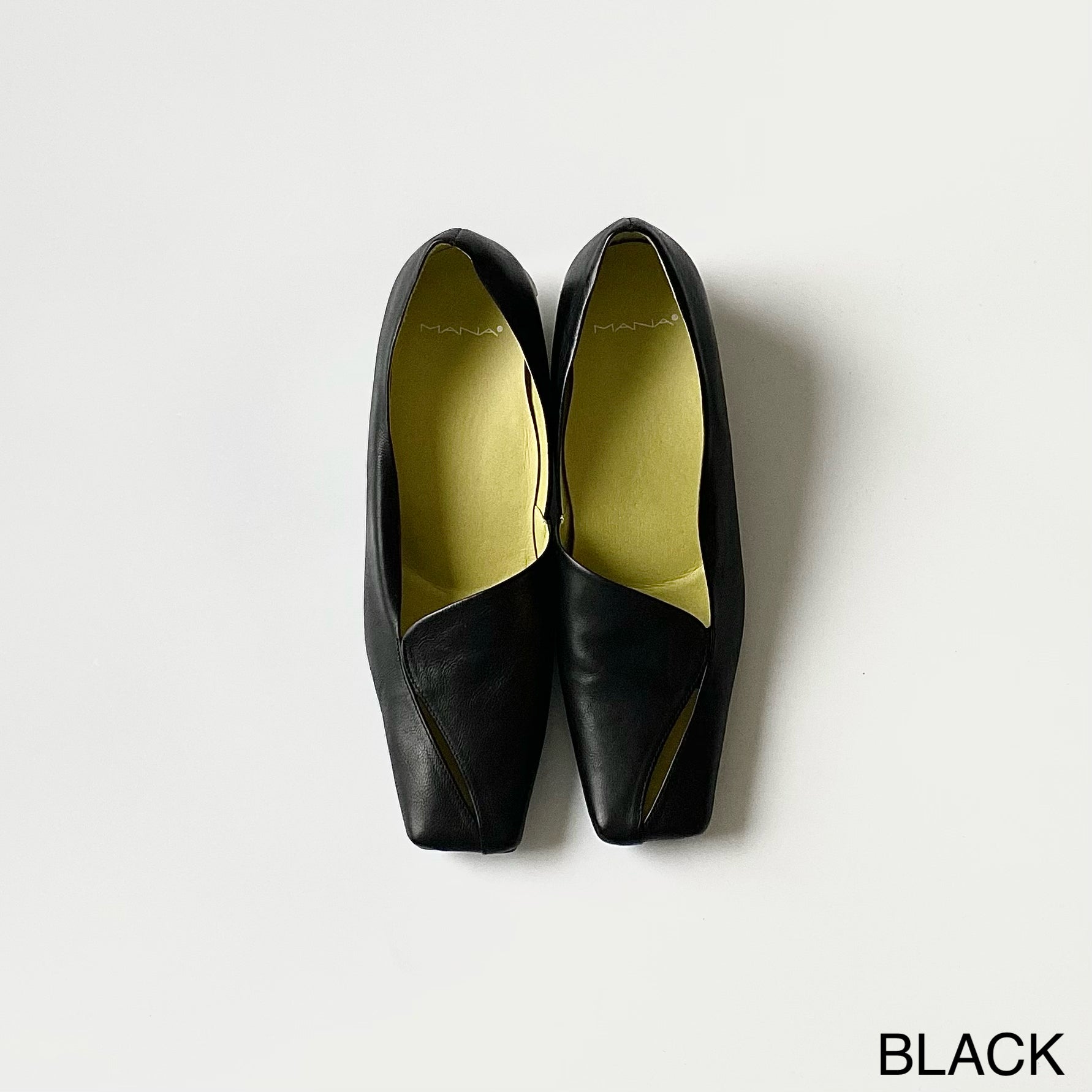 BLACK (LWG) / 35 (22.5cm)