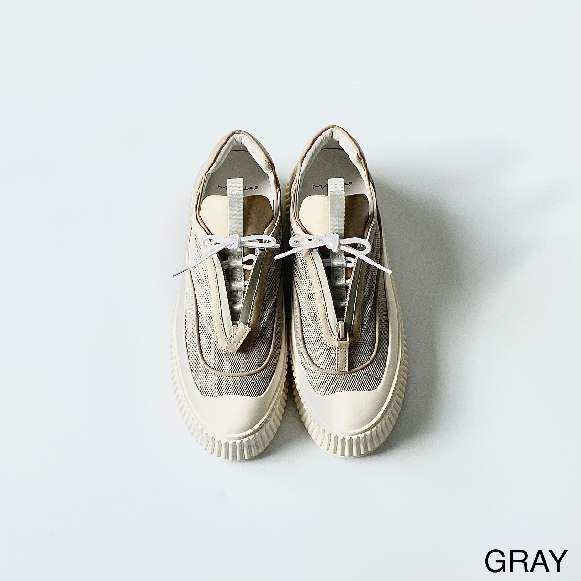 GRAY / 35 (22.5cm)
