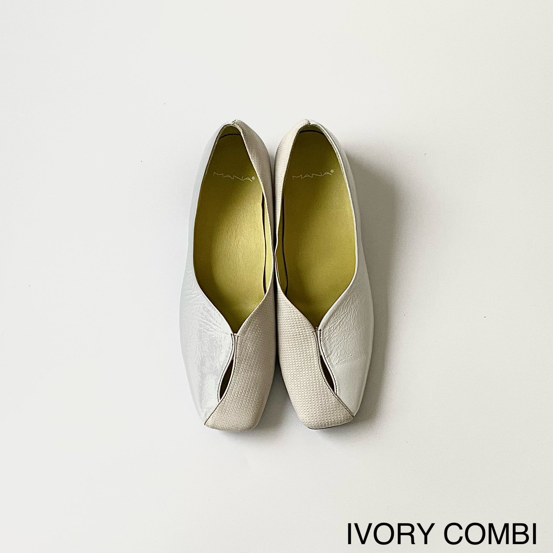 IVORY COMBI / 35 (22.5cm)