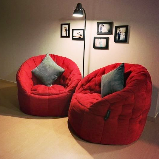 Butterfly Sofas in Wildberry Deluxe perfect for relaxation corners.