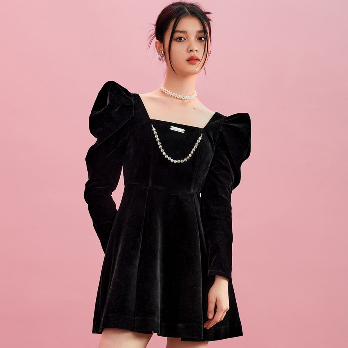 Square Collar Puff Sleeve Velvet Dress | Peacebird Women Fashion
