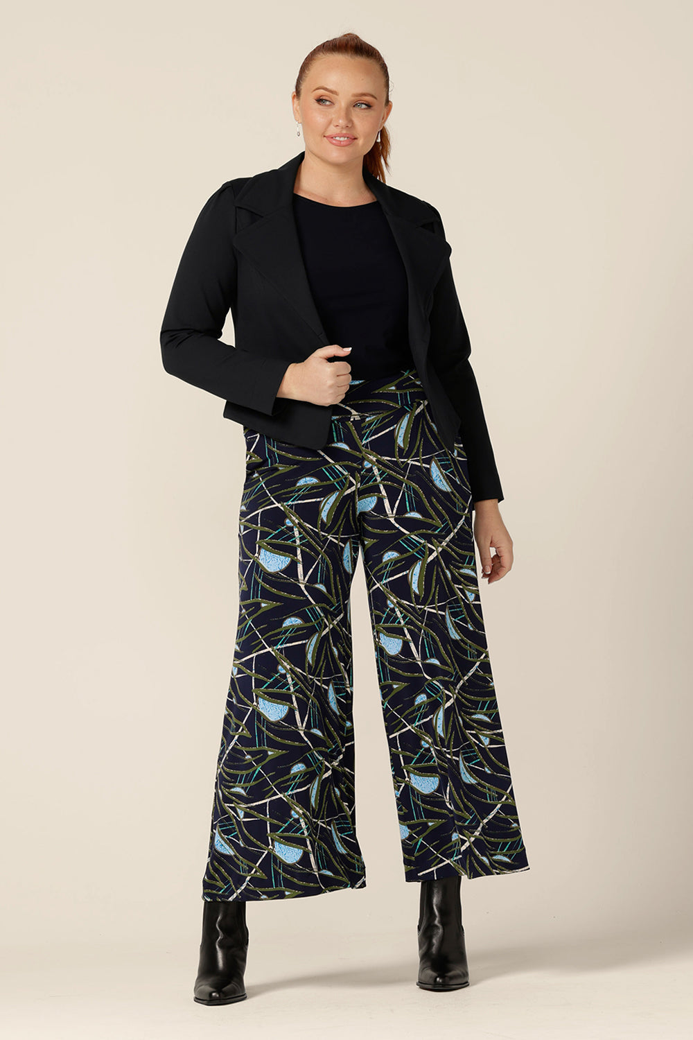 Worn with a tailored jacket and navy boat-neck top, these wide leg pants by Australian and New Zealand women's clothing label, L&F make great workwear pants. Shop in inclusive sizes, 8 to 24 and get free shipping to New Zealand for a limited time.