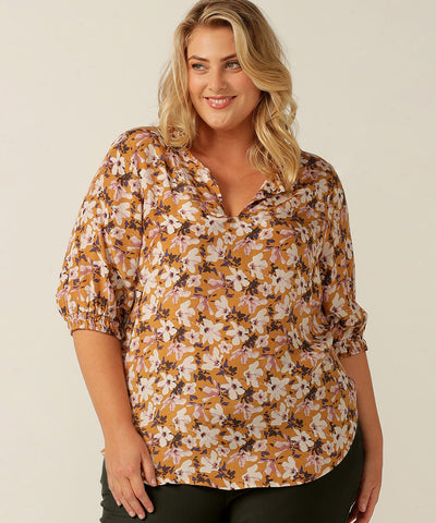 straight-cut and featuring a shirttail hemline, the Blaize Shirt is an easy-fit shirt with a balloon sleeve for chic summer style. Made in Australia for petite to plus size women.