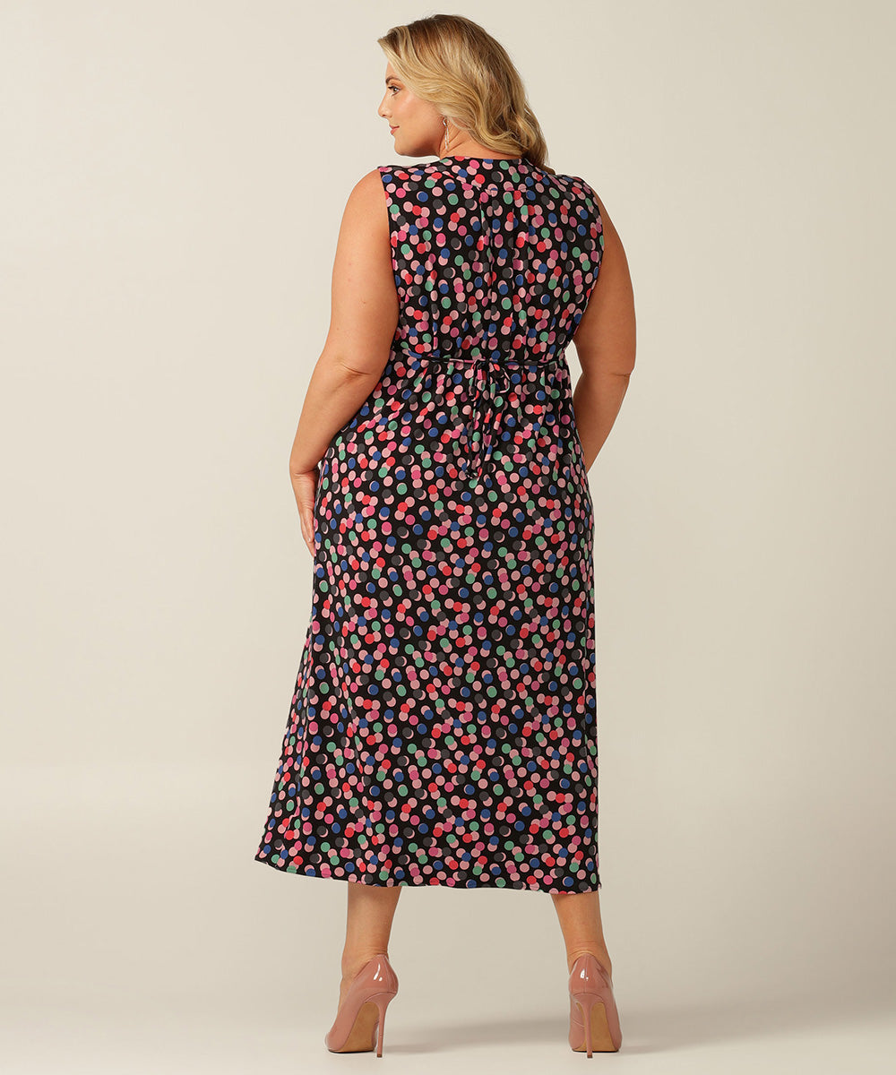 Flowing jersey maxi dress for summer wear, event dressing and barbeque party dress style. MAde in Australia for petite to plus size women.