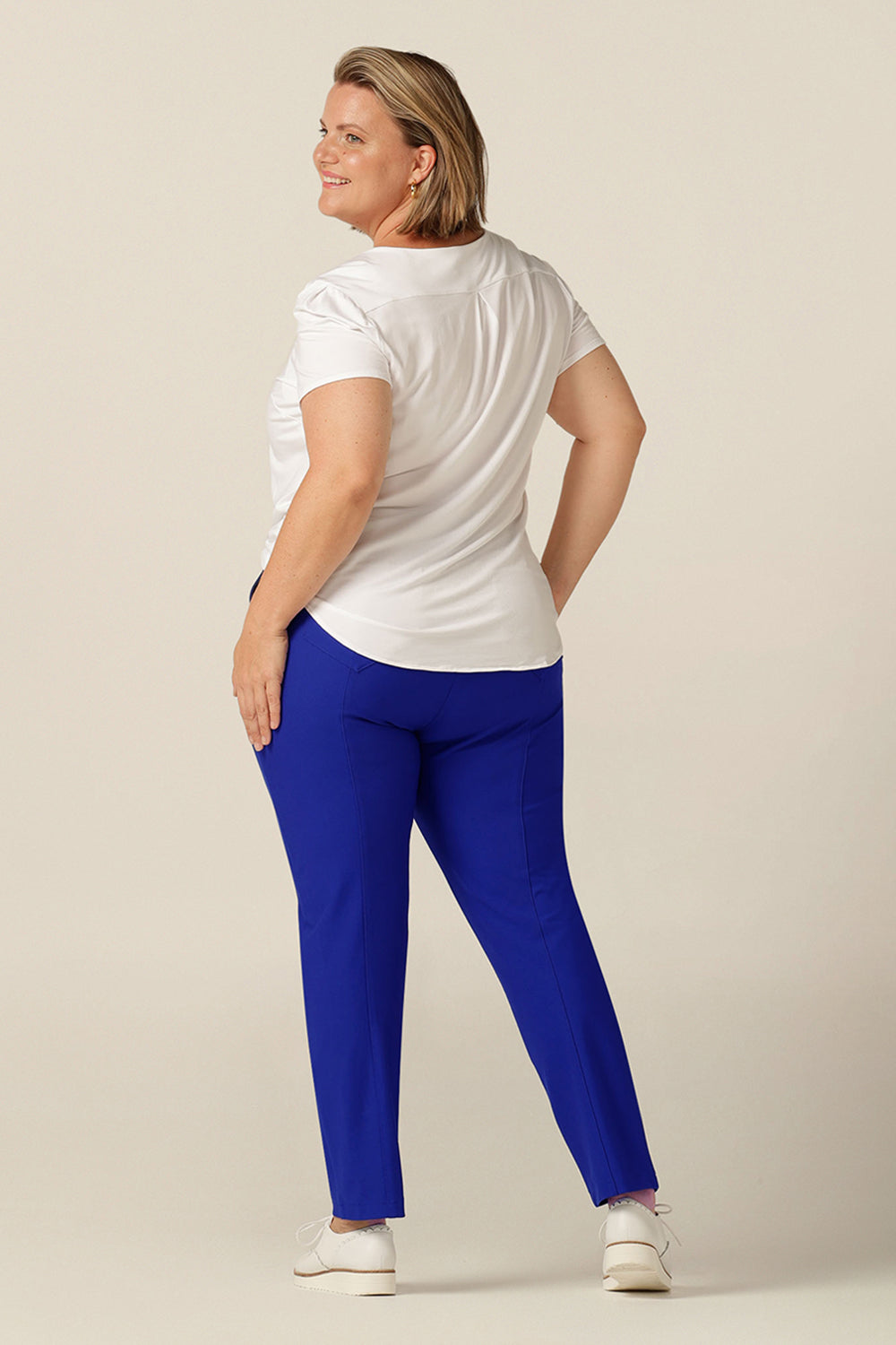 stretch-fabric, skinny leg work pant in with pockets and flat zip fastening