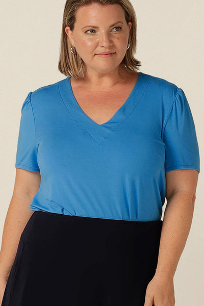 blue v-neck short sleeve top in bamboo jersey