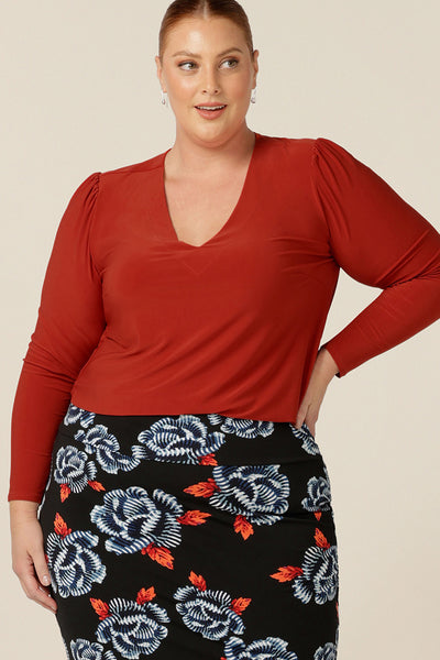 Tops for petite to plus size women, L&F's great range of women's tops includes this V-neck jersey top with long sleeves. In orange dry-touch jersey, this coloured top is good for revitalising work wear suits and pants.