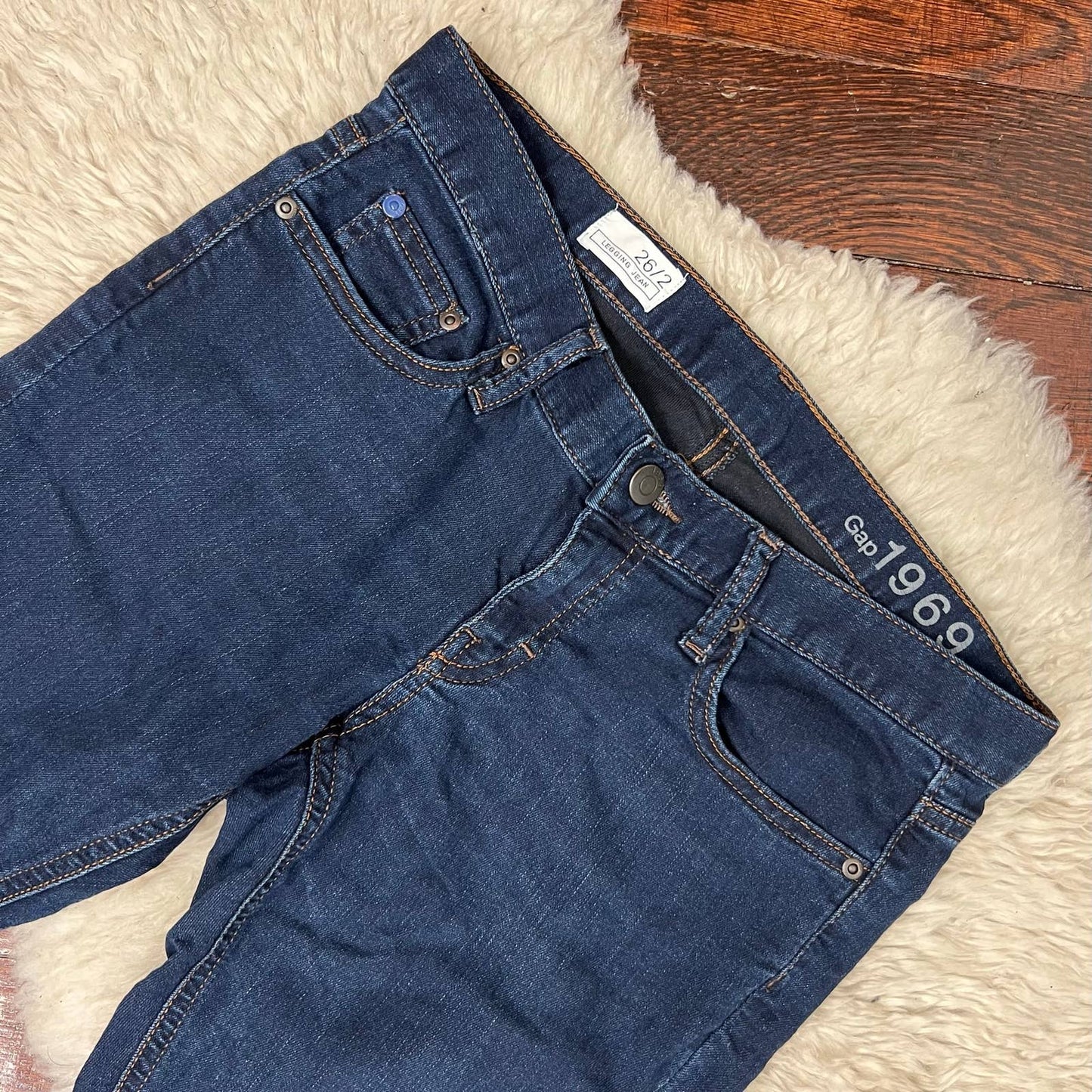 Gap Legging Jean Size 26 / 2 Stretch Dark Wash Skinny Jeans Low Rise Jeggings