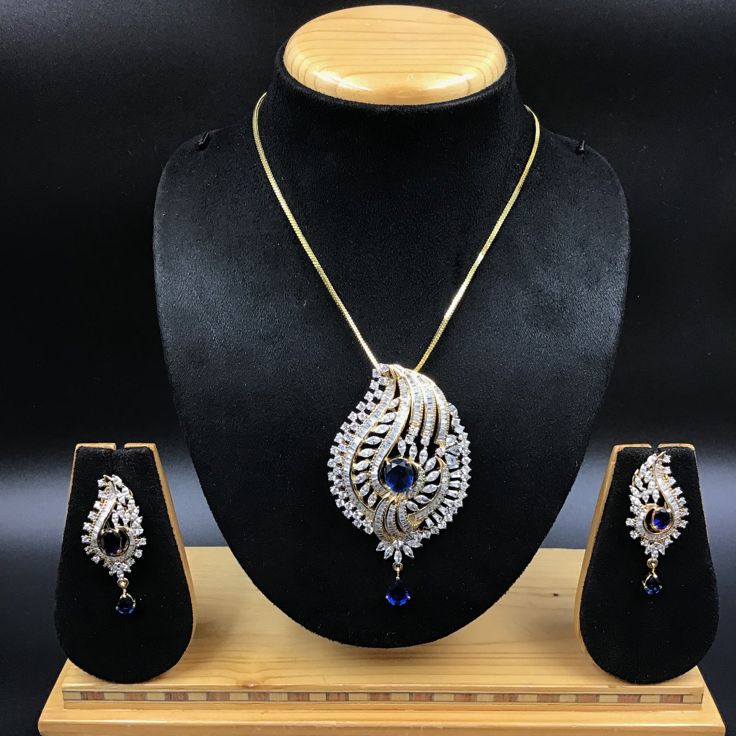 Blue Zircon/AD Pendant Set 8907-3013