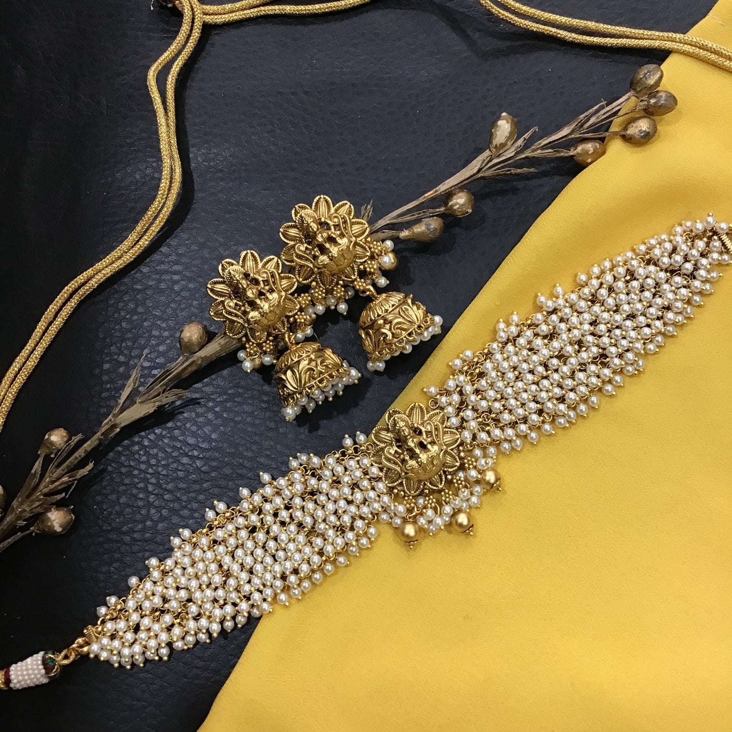 Temple Choker Set 1538-28