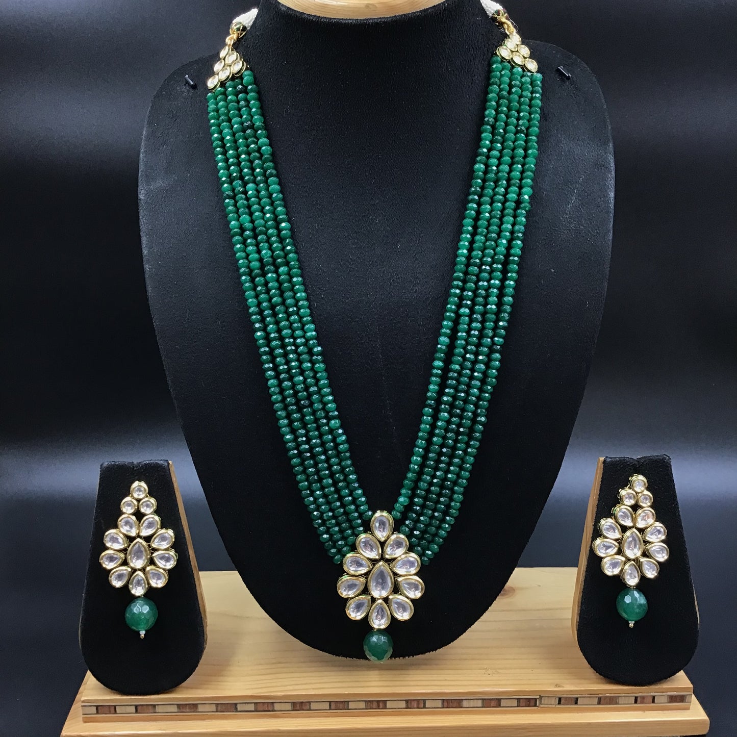 Kundan Pendant Set 2653-12
