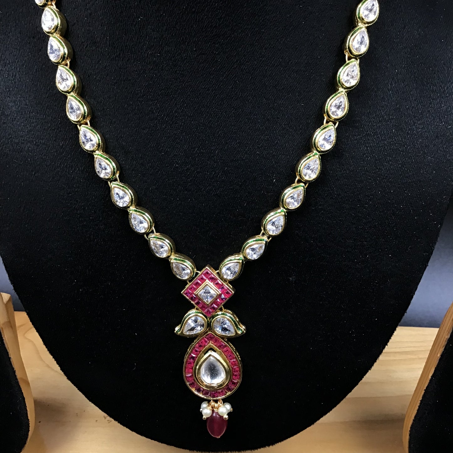 Round Neck Polki Necklace Set 4874-21